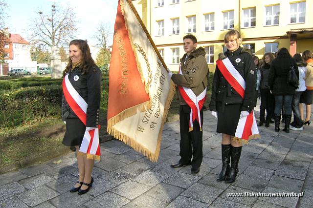02 Sztandar na czele.jpg